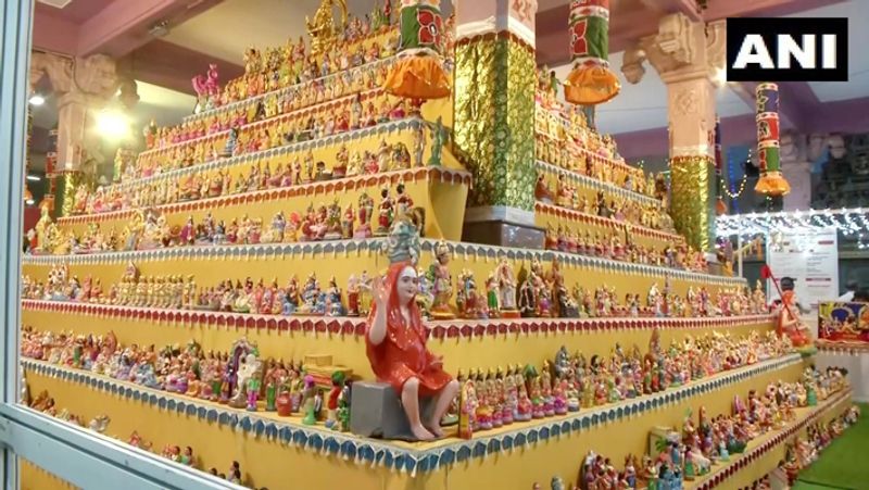 Somewhere Surgical, Somewhere 'Bommai Golu' Doll Attracted; Many Colors Seen In Navratri