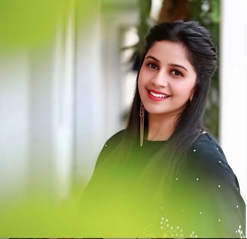 Sandalwood Drugs Mafia CCB notice to actor-anchor Anushree
