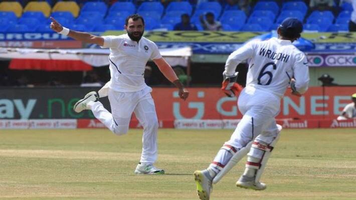 Sami's clever fast bowling earns India a first innings lead Sami's clever fast bowling earns India a first innings lead