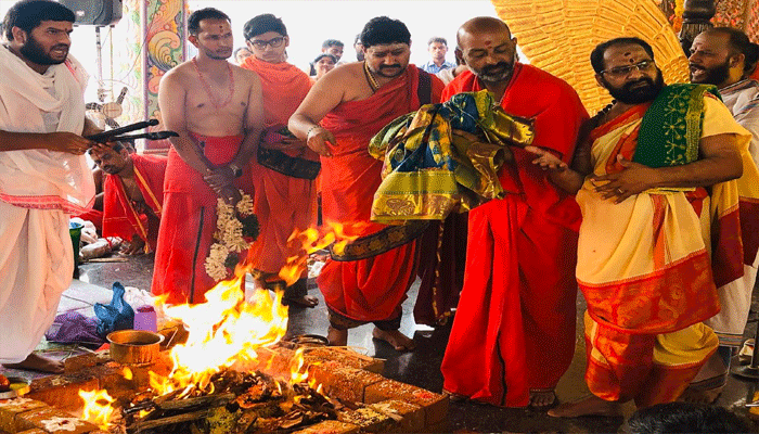 mahapurna harathi in mahashakthi temple mahapurna harathi in mahashakthi temple