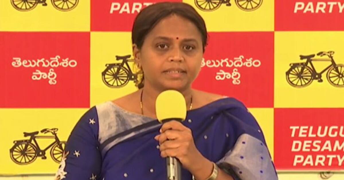 వైఎస్ కుటుంబానిది 32వేల ఎకరాల భూకుంభకోణం....: పంచుమర్తి అనురాధ | tdp leader  panchumarthi anuradha allegations on ys jagan and his family