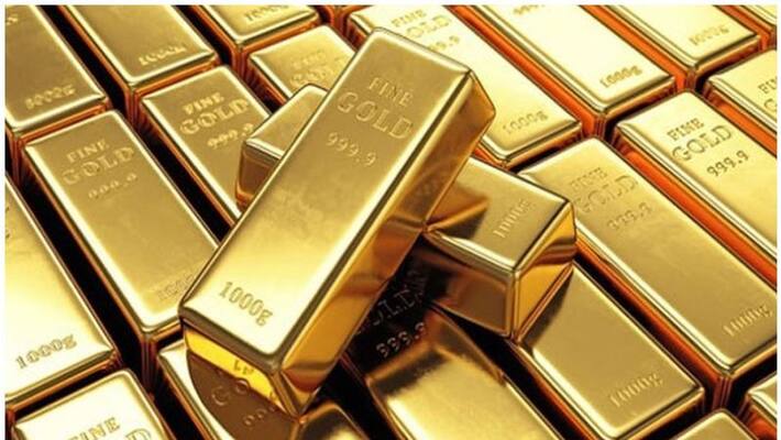 Chennai Airport: Customs officials seize gold worth Rs 11.8 lakh Chennai Airport: Customs officials seize gold worth Rs 11.8 lakh