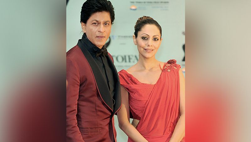 गौरी रेड चिलीज एंटरटेनमेंट की को-ओनर हैं। 2004 में उन्होंने अपनी पहली फिल्म 'मैं हूं ना' प्रोड्यूस की थी। साल 2012 में गौरी ने बतौर इंटीरियर डिजाइनर अपने करियर की शुरुआत की थी। मुंबई के जुहू में गौरी का लग्जरी इंटीरियर डिजाइन स्टोर भी है।