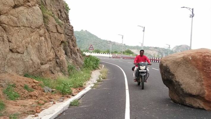 landslides broken at kondaveedu fort landslides broken at kondaveedu fort