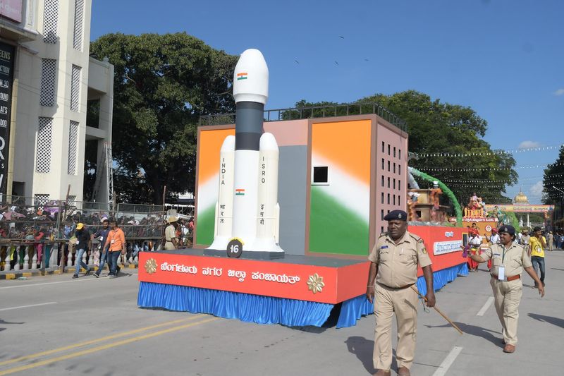 Mysuru dasara 2019 photo gallery of Karnataka districts tablo
