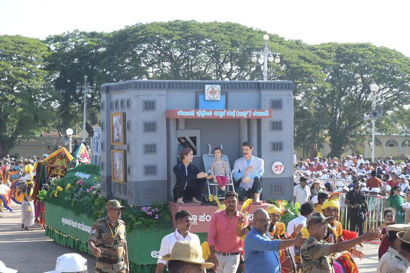 Mysuru dasara 2019 photo gallery of Karnataka districts tablo