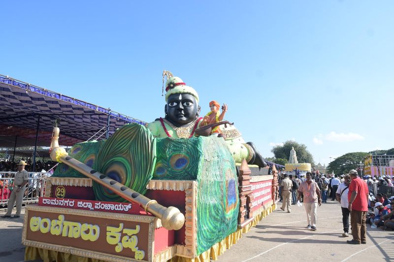 Mysuru dasara 2019 photo gallery of Karnataka districts tablo