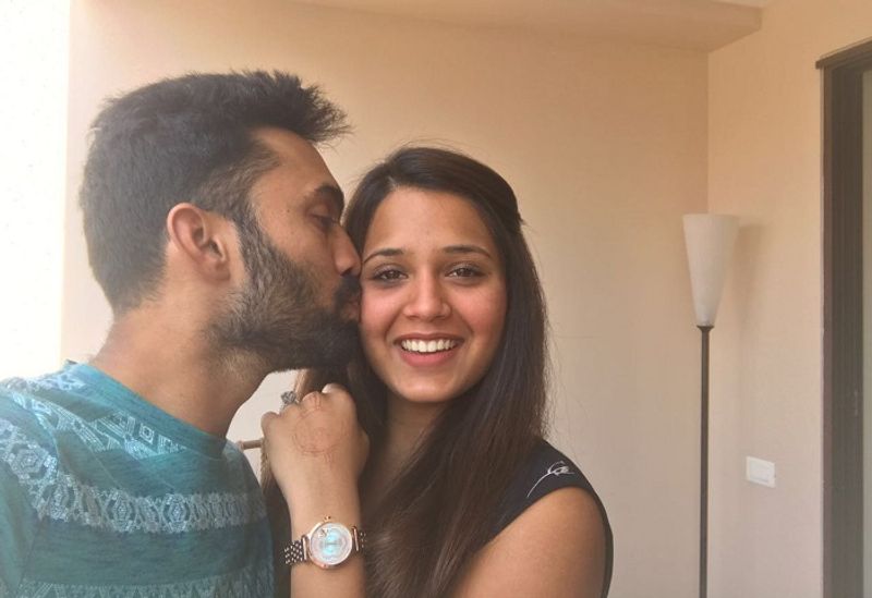 RR vs KKR: Dinesh Karthik wife Deepika pallikal hot glamorous photos social media CRA