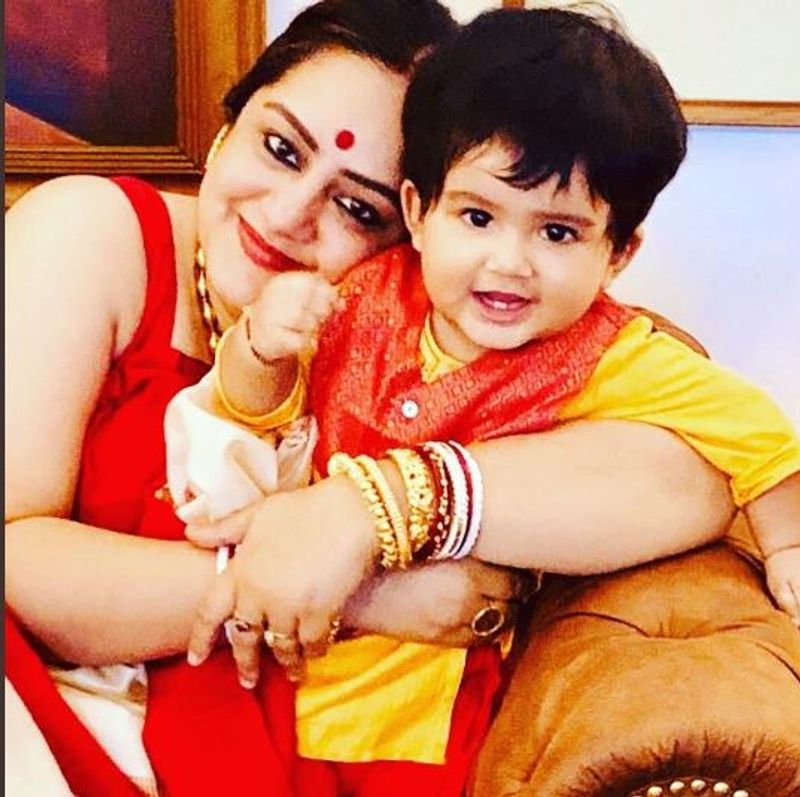Doshomi scenes of Sudipa Chatterjee with two sons