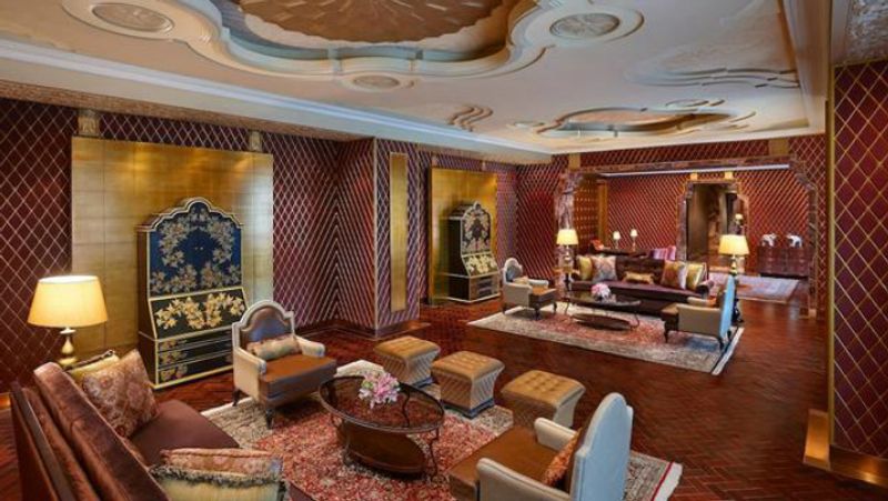 Xi Jinping will arrive at ITC Grand Chola Hotel in Chennai and meet pm modi in Mahabalipuram
