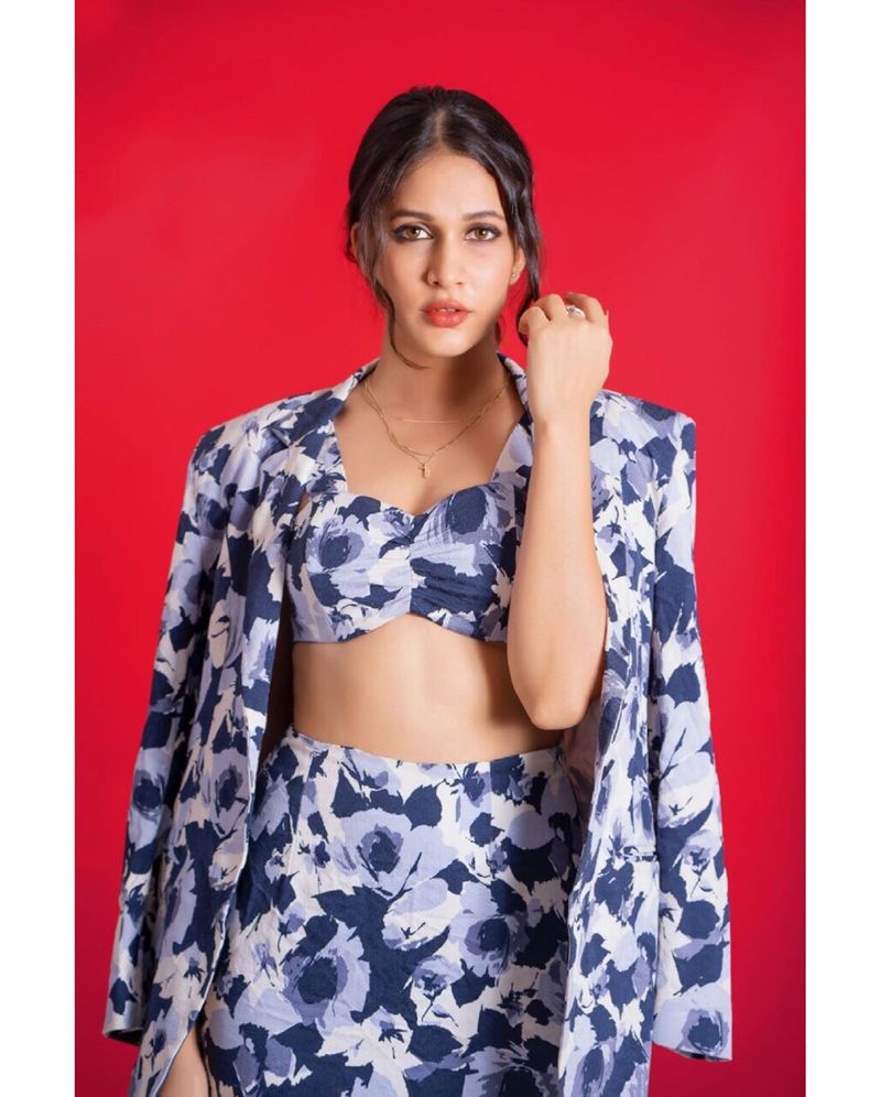 lavanya trpathi latest insta photos viral