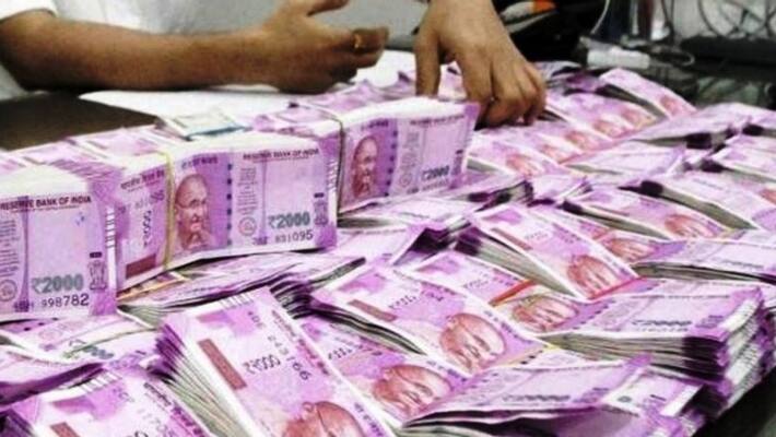 ccb Police raid on Racecourse office Bengaluru BTC ccb Police raid on Racecourse office Bengaluru BTC
