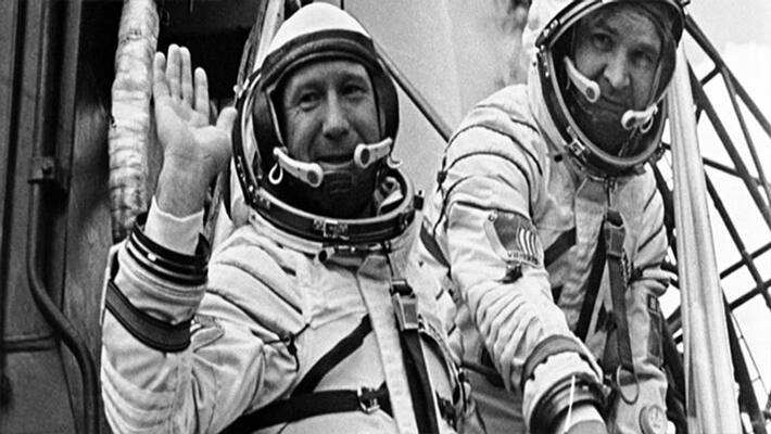 Alexei Leonov, the first person to walk in space, died, was awarded with the Russia's highest honor twice Alexei Leonov, the first person to walk in space, died, was awarded with the Russia's highest honor twice