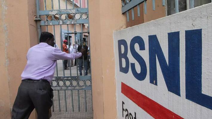 Vendors mull insolvency action against BSNL, MTNL for pending payments Vendors mull insolvency action against BSNL, MTNL for pending payments