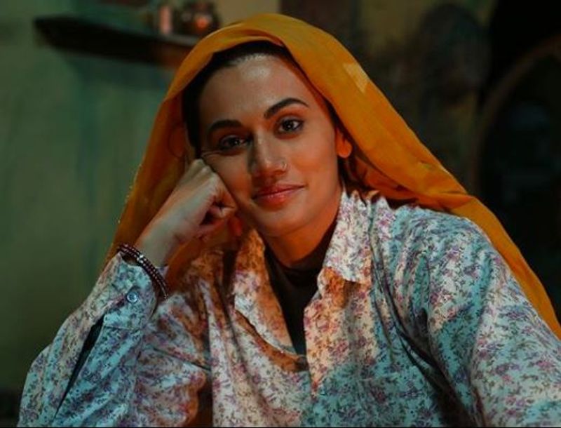 கன்னத்தில் கை வைத்து