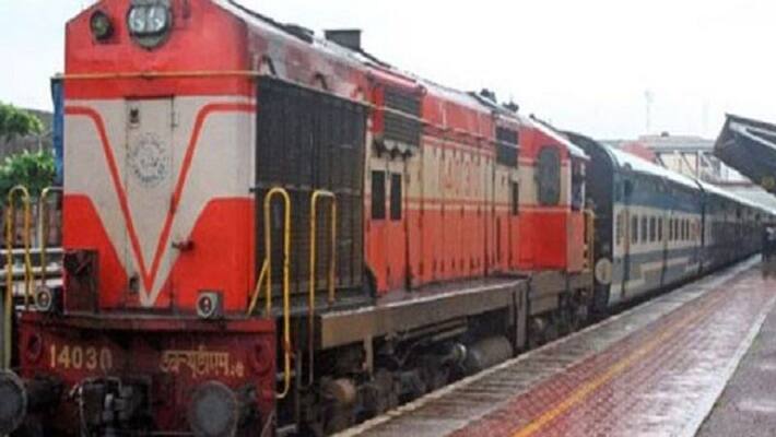 Illegal Chaywala's in Hubballi Railway Station Illegal Chaywala's in Hubballi Railway Station