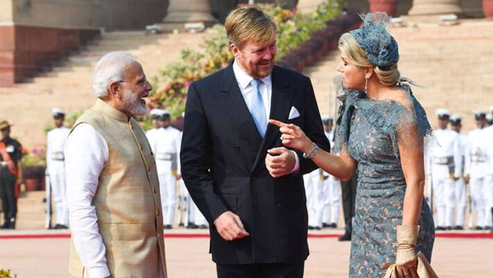viral photos of pm modi with duch queen and king india visit viral photos of pm modi with duch queen and king india visit