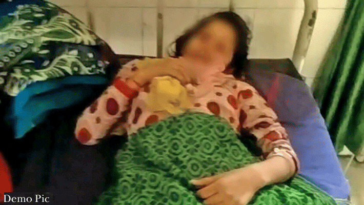 27 year old patient physical torture by elderly doctor and circulated objectionable video clips in mumbai 27 year old patient physical torture by elderly doctor and circulated objectionable video clips in mumbai