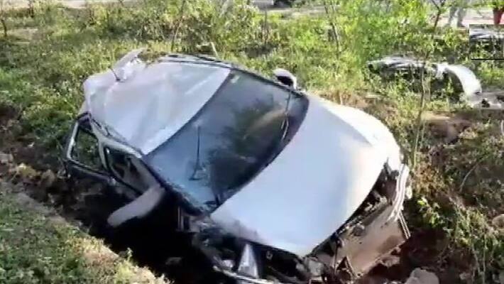Road accident at Banjarahills in Hyderabad Road accident at Banjarahills in Hyderabad