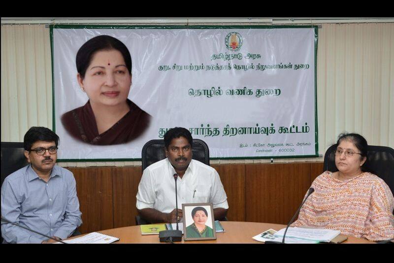 admk minister try to occupied canal in  min night at ponneri and village peoples signed minister
