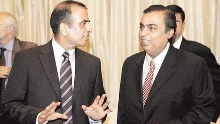 Mobile Congress: Mukesh Ambani did not arrive, son Akash and daughter Isha were also not seen Mobile Congress: Mukesh Ambani did not arrive, son Akash and daughter Isha were also not seen