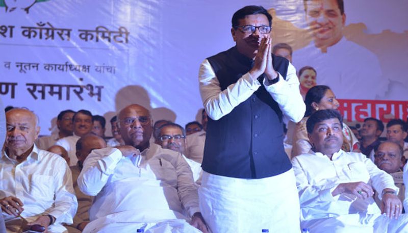বালাসাহেব থোরাট: মহারাষ্ট্র কংগ্রেসের প্রধান বিজয় ওরফে বালাসাহেব থোরাট প্রার্থী হয়েছেন সঙ্গমনার আসন থেকে।
