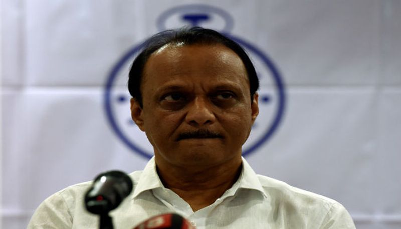 অজিত পওয়ার: প্রাক্তন মুখ্যমন্ত্রী তথা এনসিপি প্রার্থী অজিত পাওয়ার লড়ছেন বারামতী থেকে।