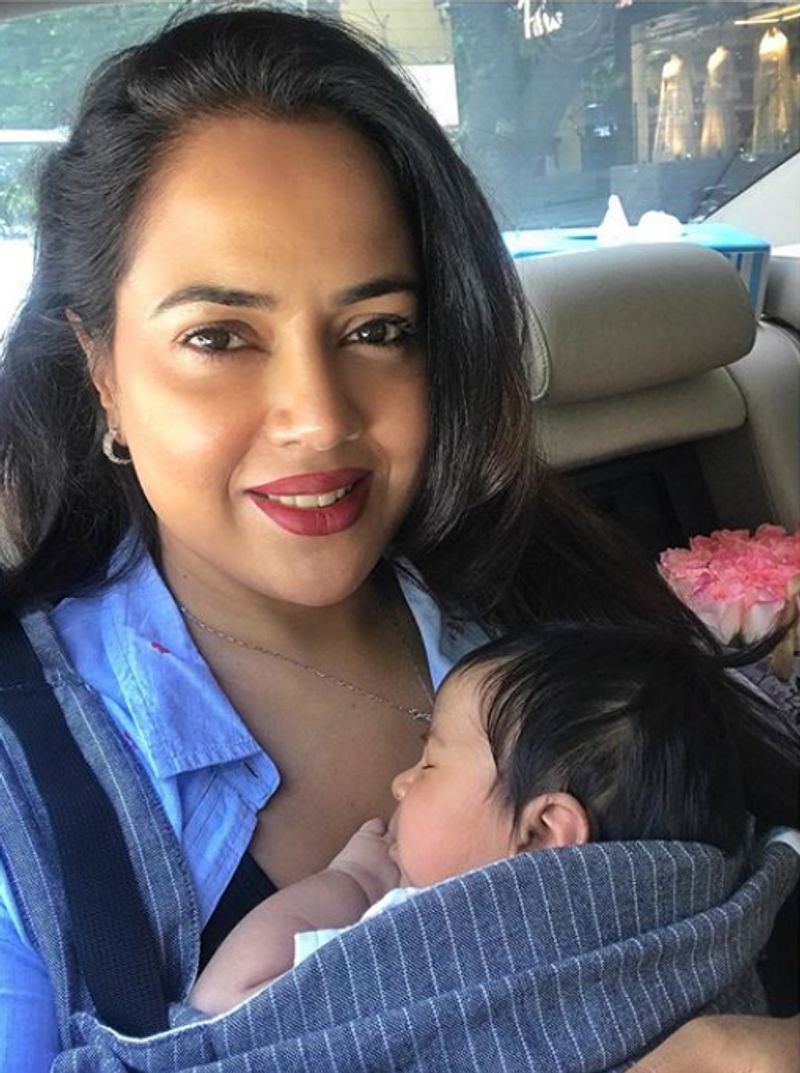 actress sameerra reddy latest photo gallery