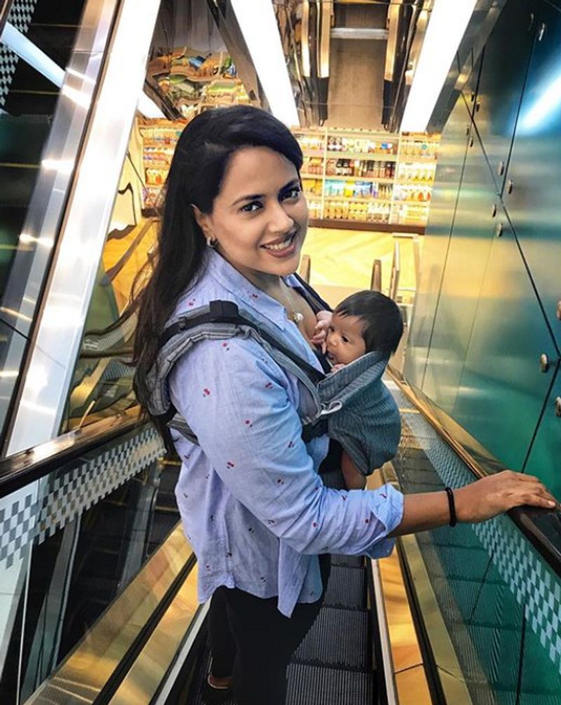 actress sameerra reddy latest photo gallery