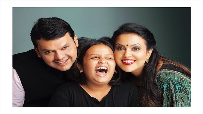 अमृता सोशल मीडिया पर भी काफी सक्रिय रहती हैं। उन्होंने सोहल मीडिया में कई तस्वीरें साझा की हैं।