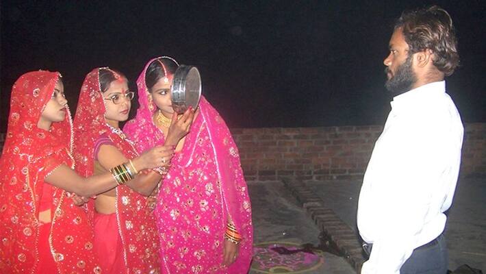 husband celebrate karwa chauth with three wives husband celebrate karwa chauth with three wives