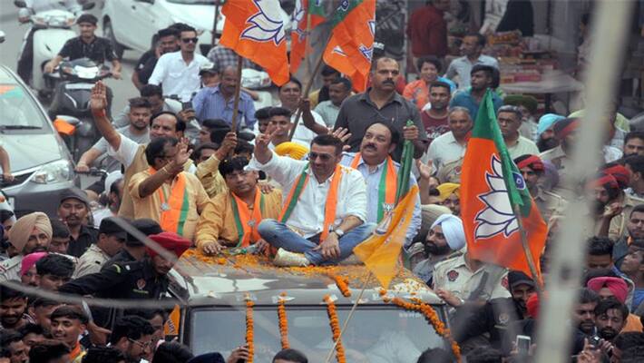 Sunny Deol did road show for BJP candidate in Punjab Sunny Deol did road show for BJP candidate in Punjab