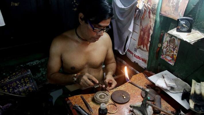 Gemstone Jewelry Sector Announces Welfare Fund of Rs 50 Crore for Workers kpm Gemstone Jewelry Sector Announces Welfare Fund of Rs 50 Crore for Workers kpm