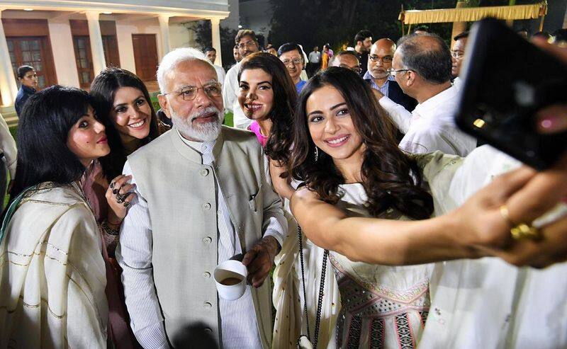 Indian Actresses Selfie with PM Narendra Modi