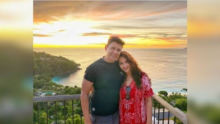 MadhuriDixit shared a hot picture on their wedding anniversary MadhuriDixit shared a hot picture on their wedding anniversary