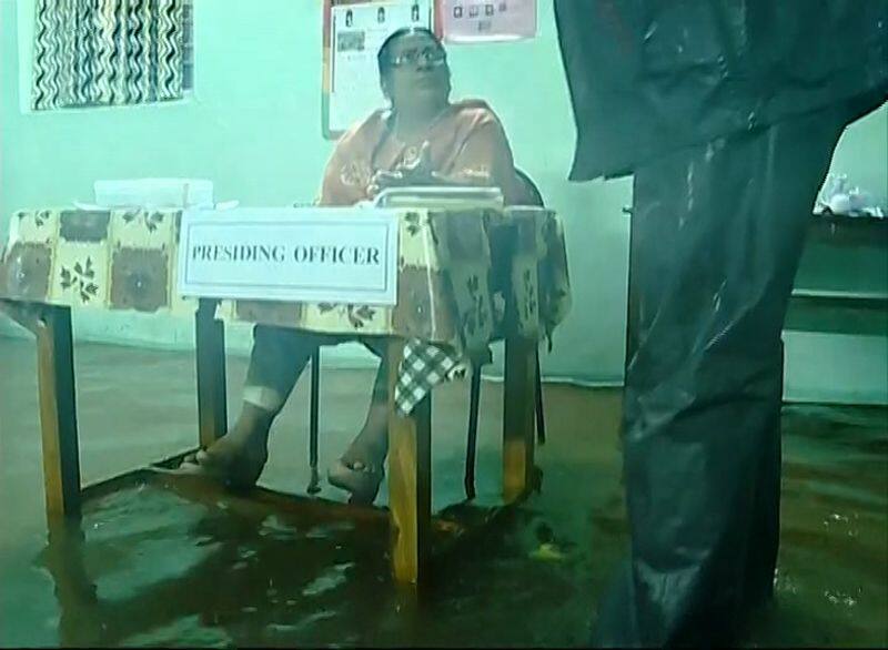 Water log in ernakulam creates havoc to voters in ernakulam