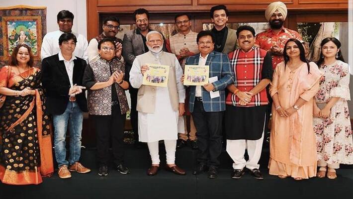 'Tarak Mehta' team meets PM Modi, talks about cleanliness campaign 'Tarak Mehta' team meets PM Modi, talks about cleanliness campaign