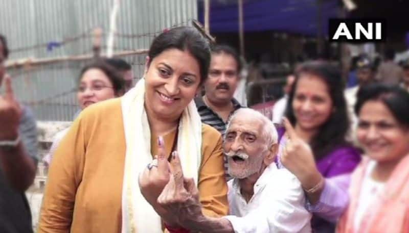Maharashtra poll: 93-year-old casts his vote in Mumbai, leaves Smriti Irani impressed