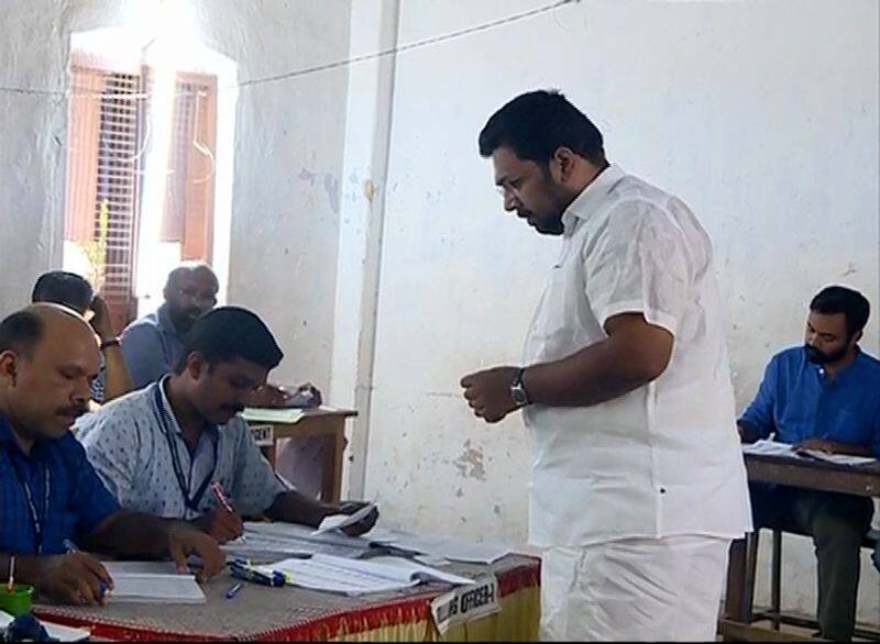 both political and film starts casted vote in vattiyoorkavu vip constituency