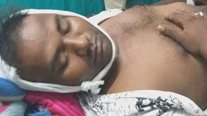 Youth beaten for protesting against huge kalipuja donation in Malda Youth beaten for protesting against huge kalipuja donation in Malda