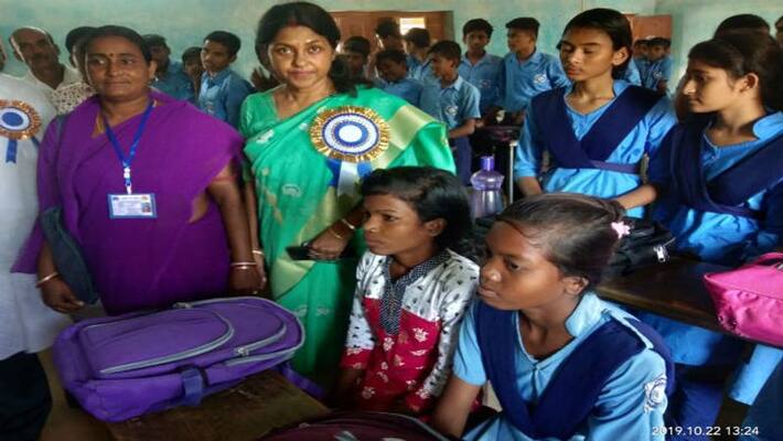Head teacher of a school in Hooghly brings back two school dropped out girls Head teacher of a school in Hooghly brings back two school dropped out girls