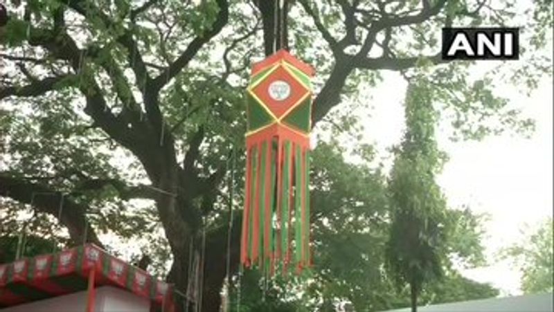 Mumbai BJP state office decorated ahead of counting of votes for maharashtra election