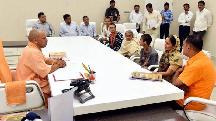 yogi adityanath give help kamlesh tiwari wife yogi adityanath give help kamlesh tiwari wife