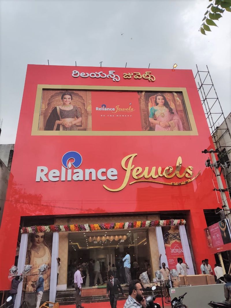 reliance jewels launches bella collection for the women of today