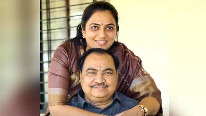 rohini Khadse lost the muktaunagar sheet where her father continuously won 6 Elections rohini Khadse lost the muktaunagar sheet where her father continuously won 6 Elections