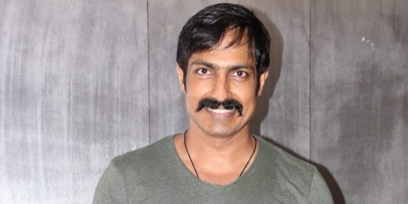 హరీష్ ఉత్తమన్ : కోలీవుడ్ లో బిజీగా కనిపించే ఈ స్టార్ విలన్ ఇటీవల కల్కి - వినయవిధేయరామ సినిమాలు చేశాడు. దాదాపు 50లక్షలకు పైగా డిమాండ్ చేస్తున్నట్లు టాక్.