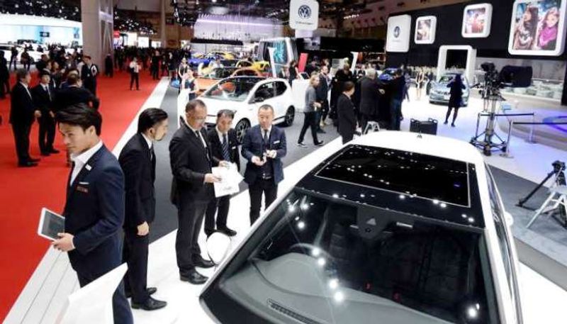 Mitsubishi Motors will seek voluntary retirement from 500 to 600 employees to cut costs ckm