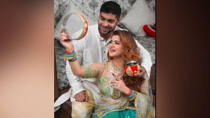 Srabanti Chatterjee quarantine selfie goes viral Srabanti Chatterjee quarantine selfie goes viral