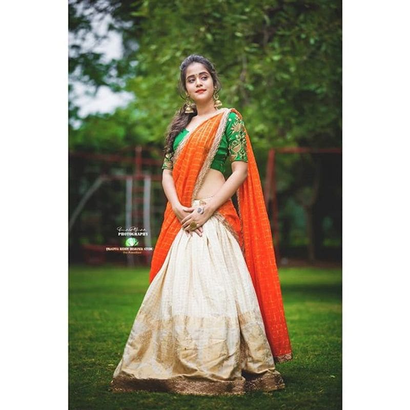 (Courtesy Instagram) (Photography By sandeep) సోషల్ మీడియాలో ఈ బ్యూటీకి ఫాలోయింగ్ మాములుగా లేదు.