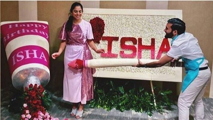 Isha Ambani in gorgeous pink dress on her 28th birthday, pictures viral on social media Isha Ambani in gorgeous pink dress on her 28th birthday, pictures viral on social media